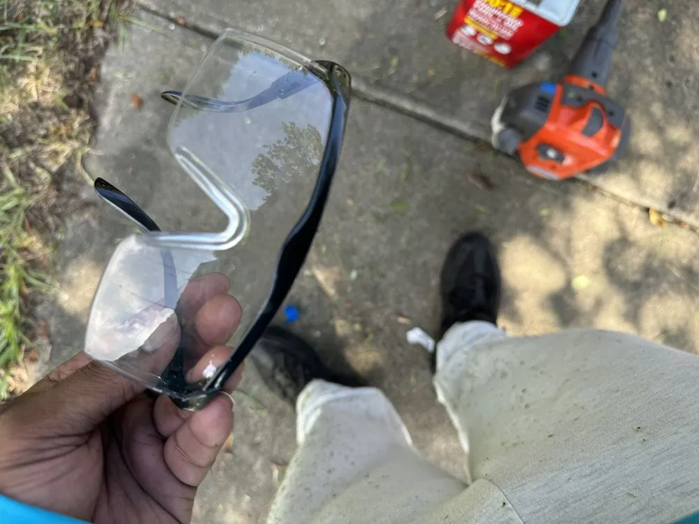 Local yard cleanup service in Daytona Beach, FL - Lotta Landscaping & Tree Service