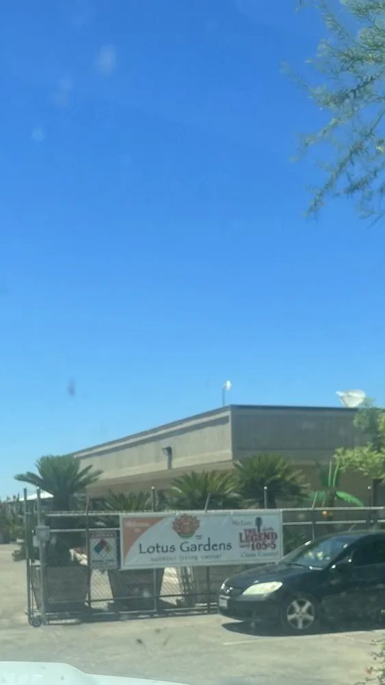 Top-rated yard maintenance for residential properties in Fresno, CA by Lotus Gardens Outdoor Living Center