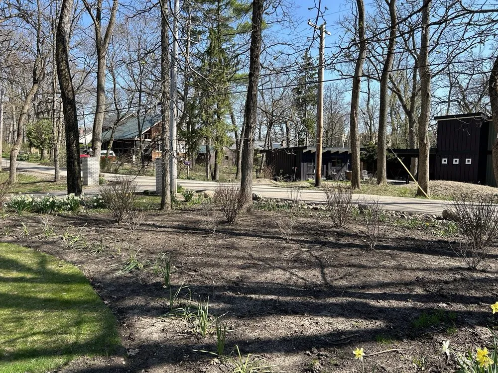 Affordable residential landscaping in Arlington Heights, IL by Lotus Landscaping & Tree Service