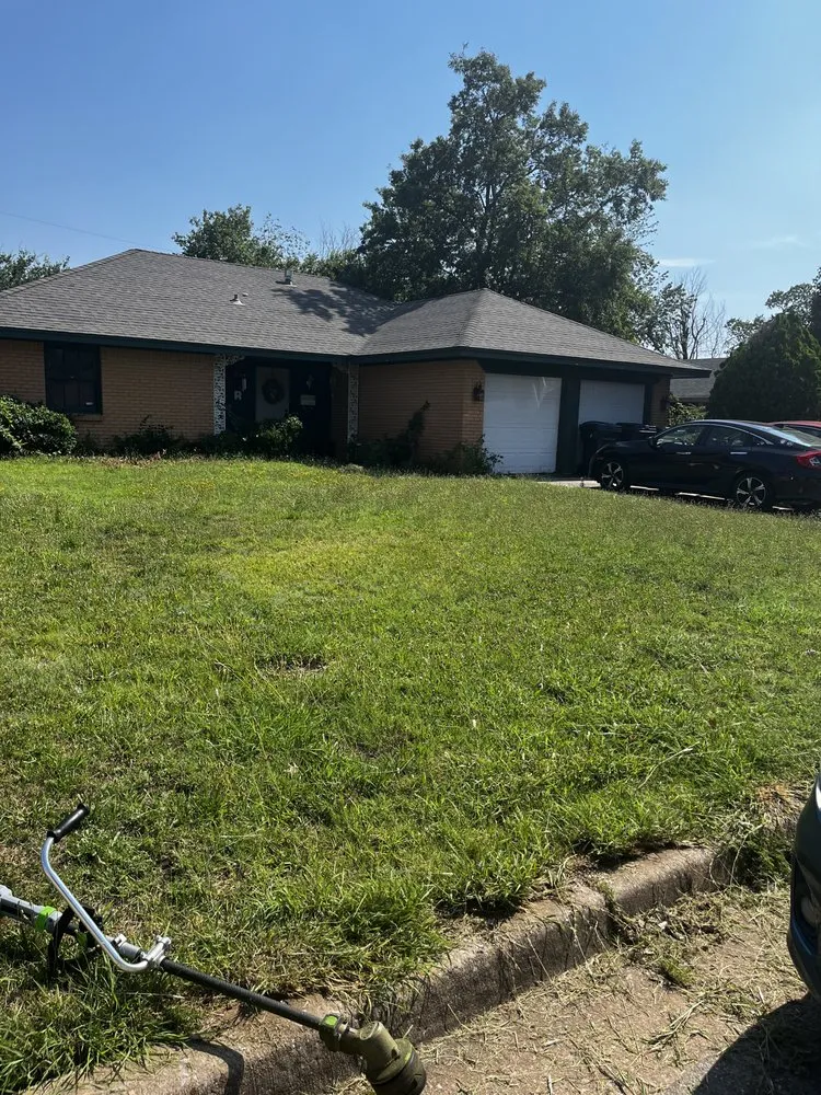 Reliable yard maintenance with custom design in Edmond, OK by Lotus Lawn Services