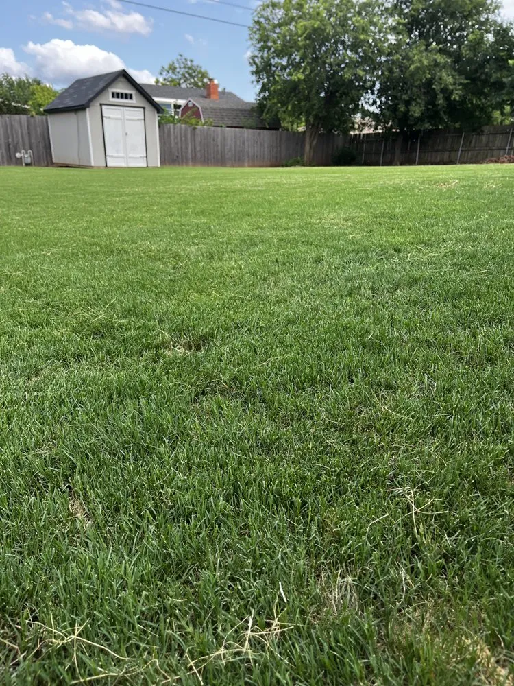 Expert garden landscaping experts serving Edmond, OK - Lotus Lawn Services