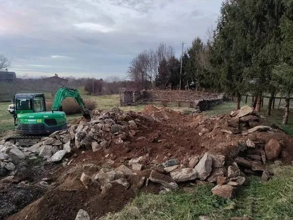 Local outdoor landscaping experts serving Leesburg, VA - Loudoun Mowing and Loader