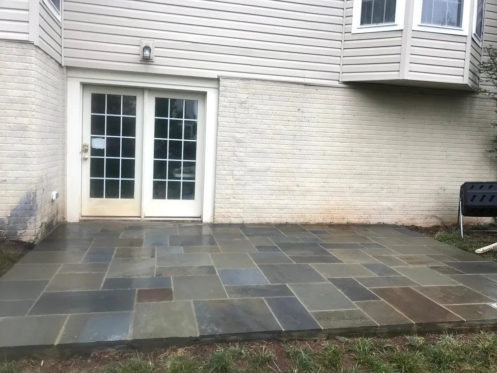 Local residential landscaping in Leesburg, VA by Loudoun Mowing and Loader