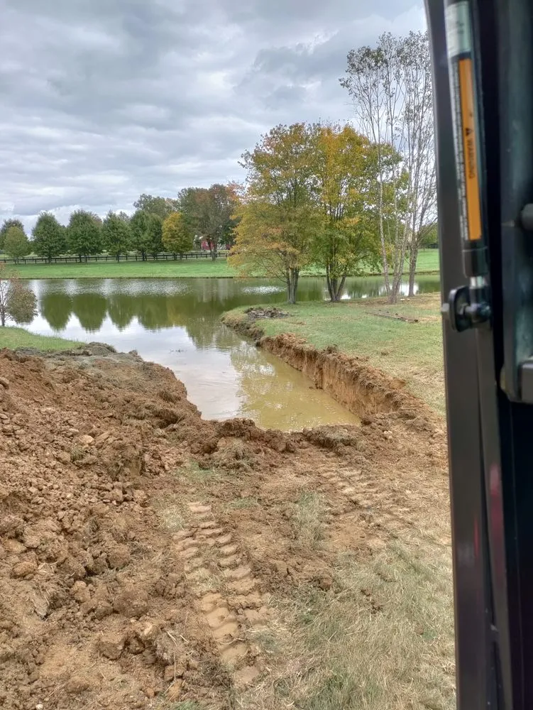 Reliable lawn mowing service in Leesburg, VA - Loudoun Mowing and Loader