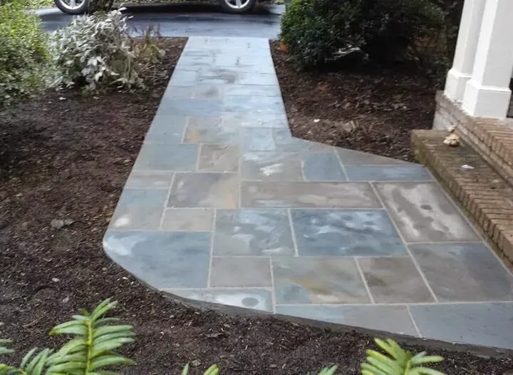 Local garden landscaping in Leesburg, VA by Loudoun Mowing and Loader