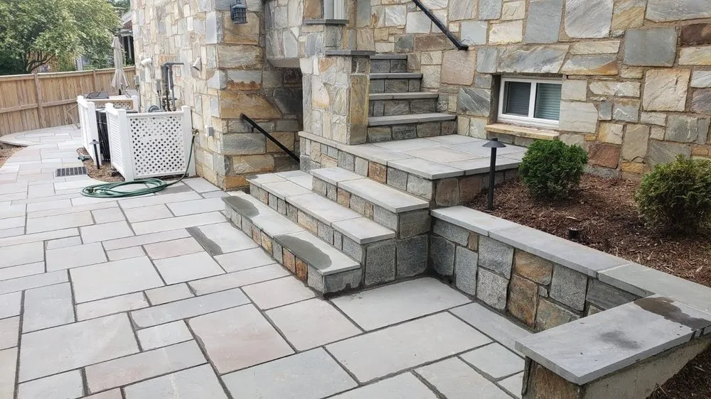 Local garden landscaping experts serving Leesburg, VA - Loudoun Mowing and Loader