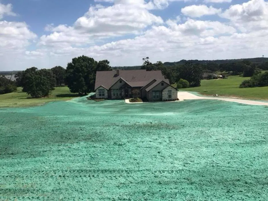 Top-rated lawn mowing service experts serving Jacksonville, TX - Lough's Hydromulching