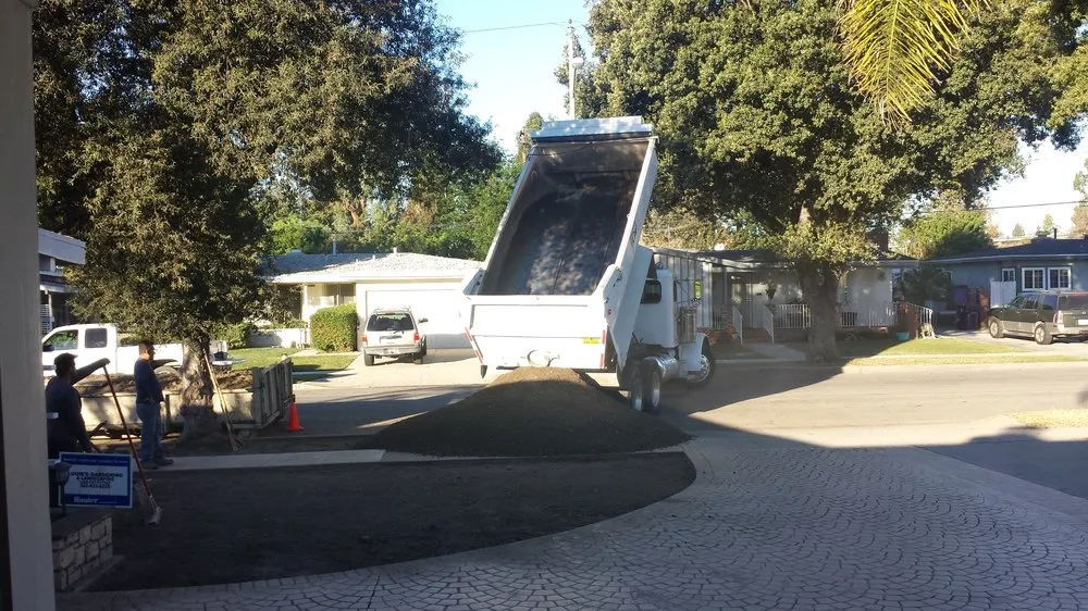 Affordable yard cleanup service for residential properties in Long Beach, CA by Louie's Gardening & Landscape