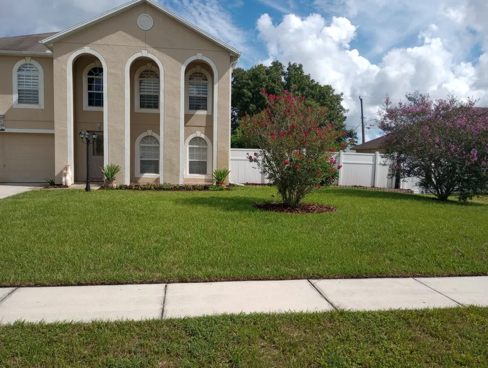 Expert yard cleanup service experts serving Orange City, FL - Louis and Stardema Elite Landscaping