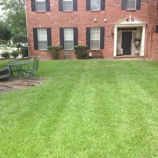 Expert garden landscaping for year-round maintenance in New Orleans, LA by Louisianas Own Landscaping Company