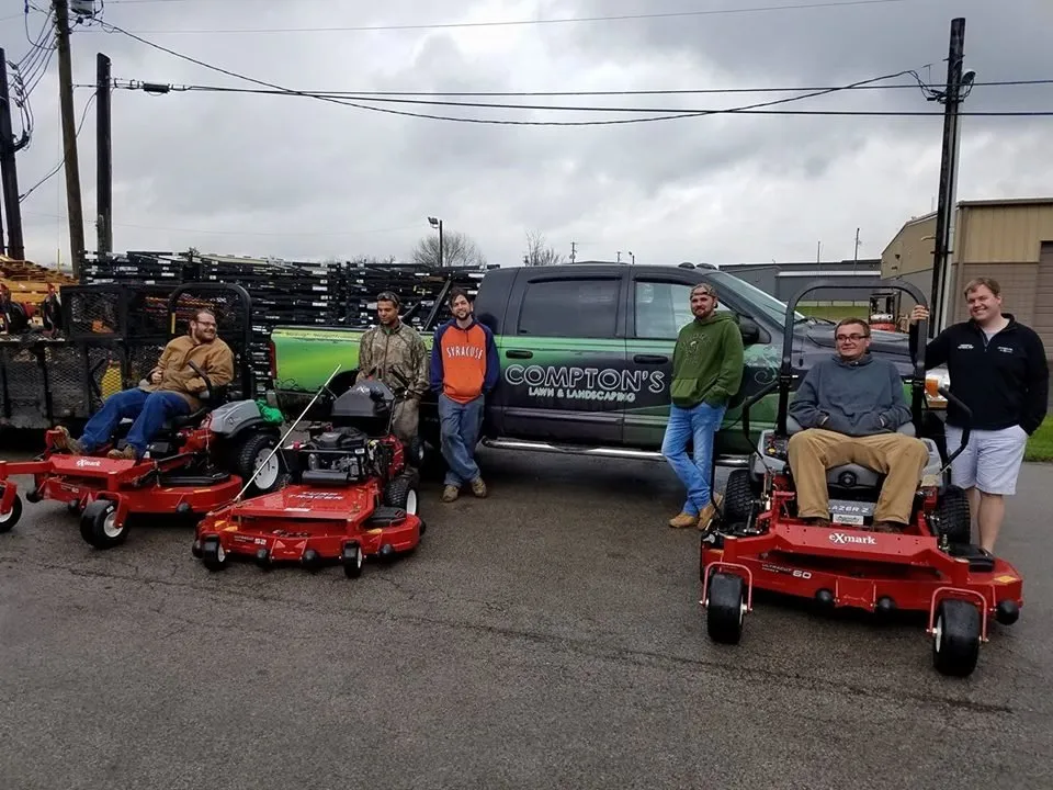 Local garden landscaping experts serving Louisville, KY - Louisville Outdoor Turf Products