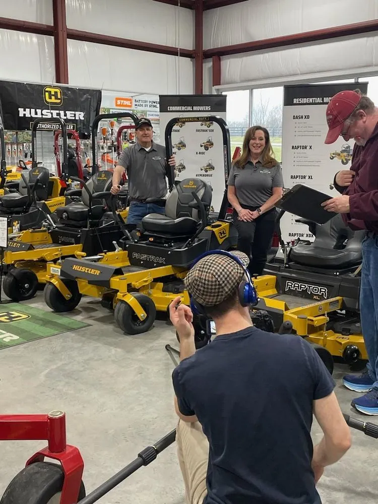 Top-rated lawn care service in Louisville, KY - Louisville Outdoor Turf Products