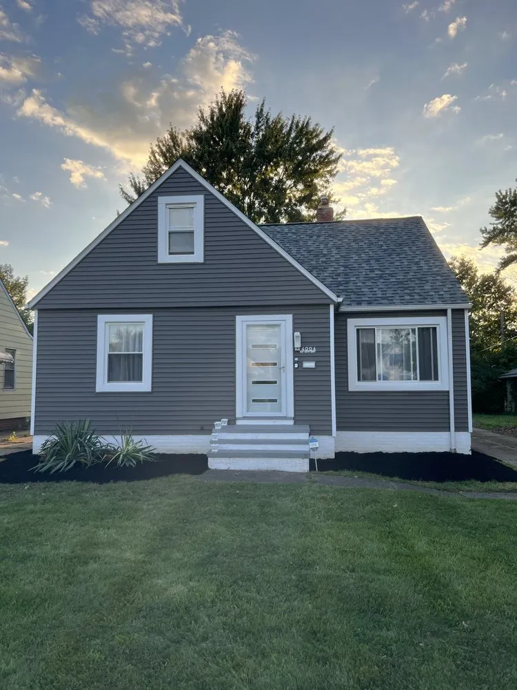 Top-rated yard maintenance in Middleburg Heights, OH by Lou's Landscaping