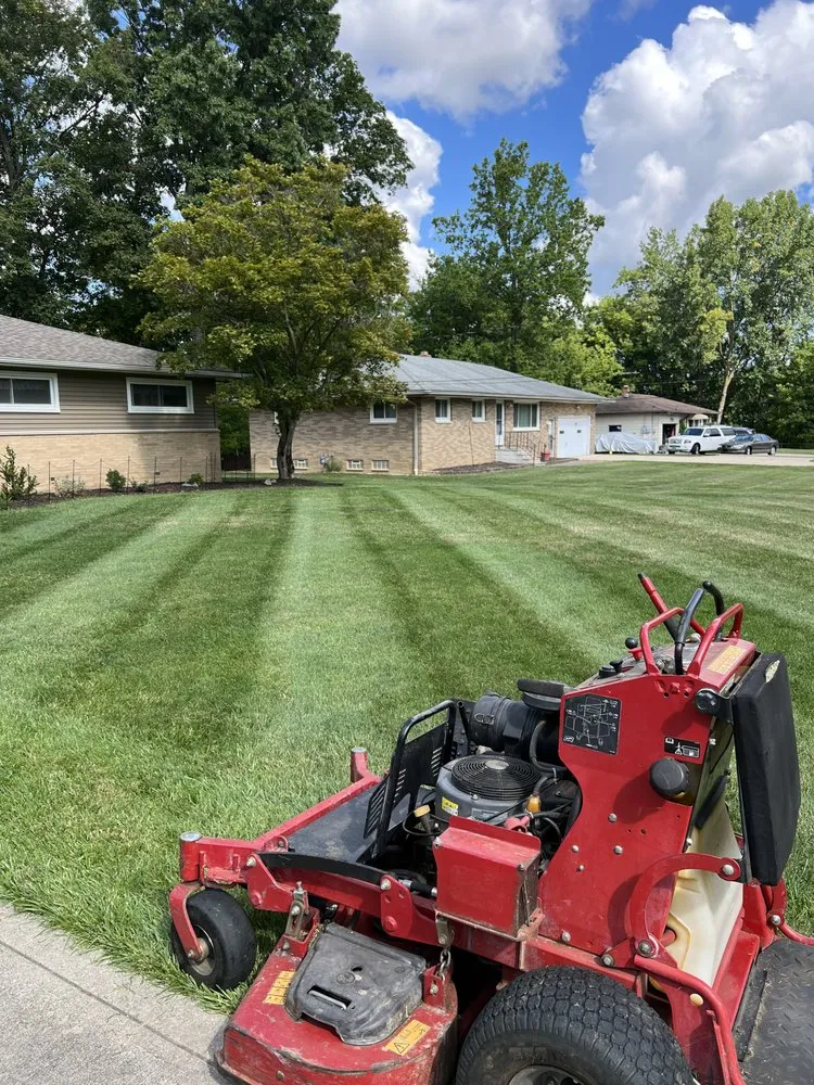 Reliable garden landscaping in Middleburg Heights, OH - Lou's Landscaping