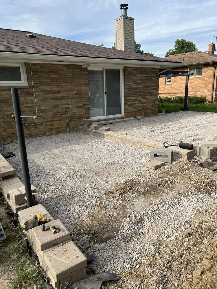 Affordable residential landscaping with custom design in Middleburg Heights, OH by Lou's Landscaping