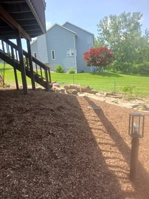 Lous Landscaping