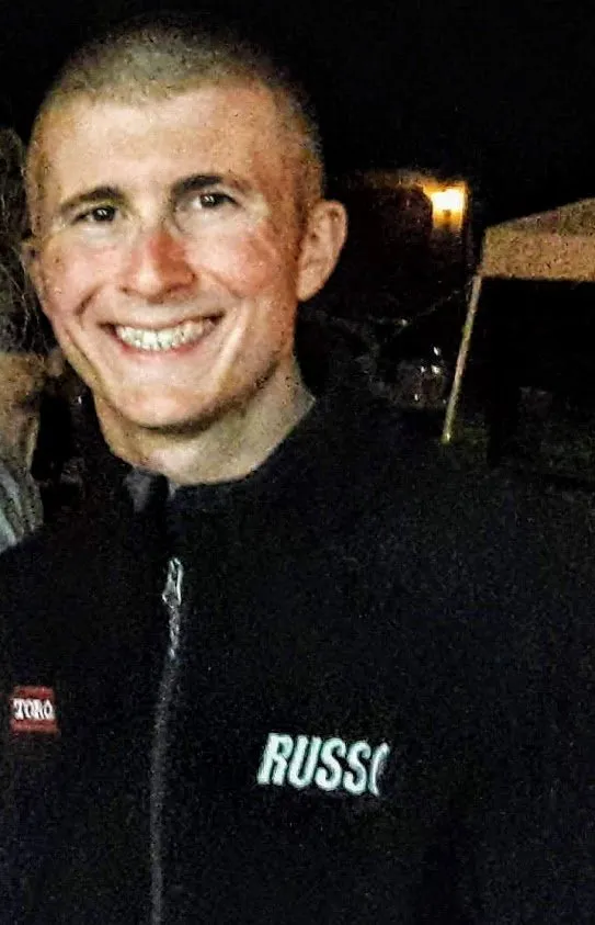 Professional lawn care service experts serving Lisle, IL - Lou's Lawn Care