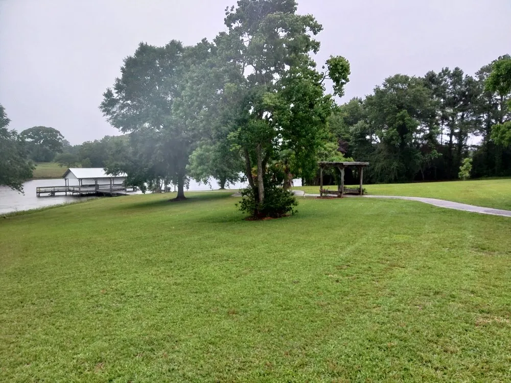 Professional landscaping services in Picayune, MS - Lou's Lawnscape