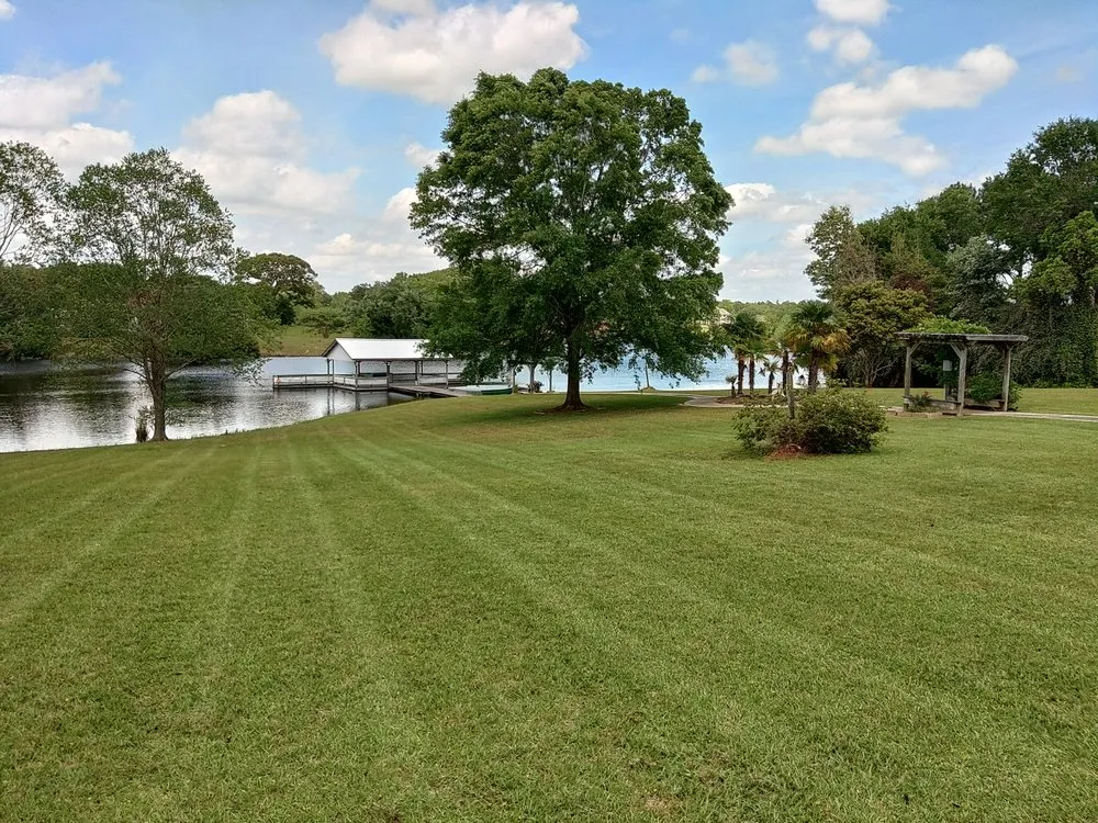 Reliable residential landscaping in Picayune, MS - Lou's Lawnscape