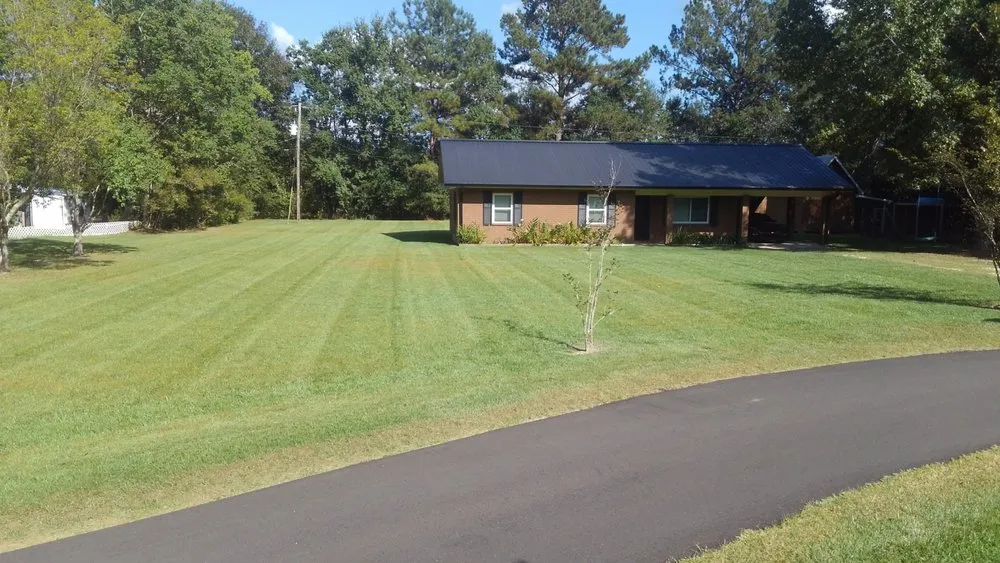 Reliable outdoor landscaping in Picayune, MS - Lou's Lawnscape