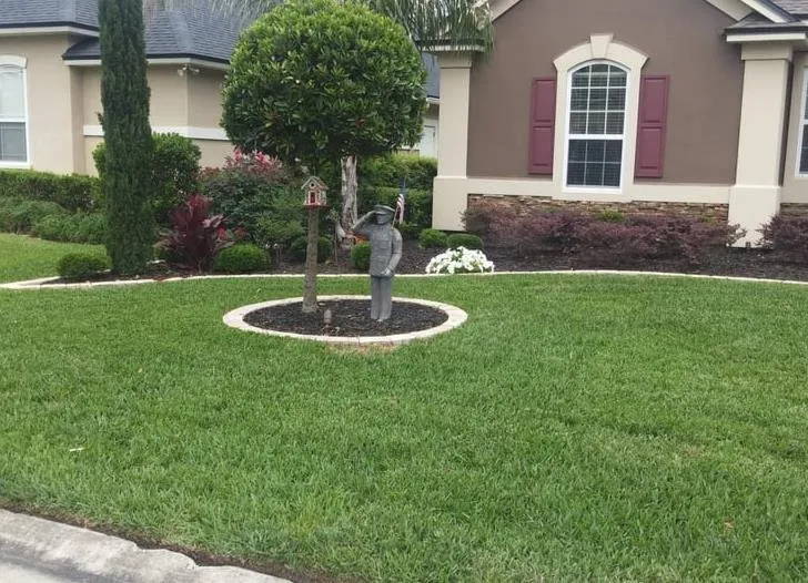 Custom yard cleanup service in Jacksonville, FL - Lou’s Quality Lawn and Landscaping Service