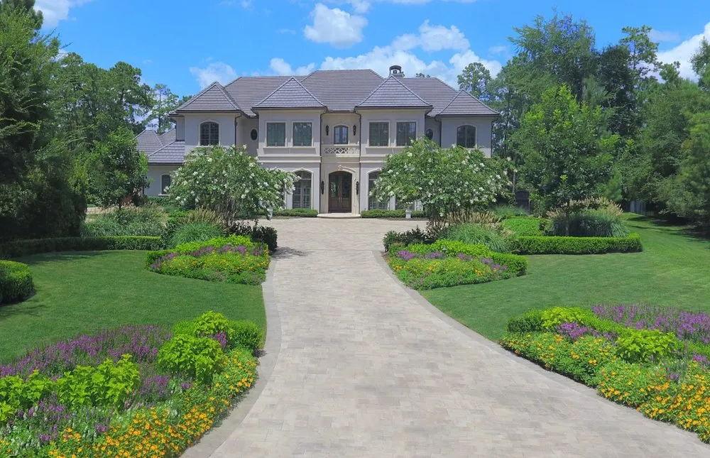 Custom landscape design experts serving Portland, TX - Love and Lawn Care