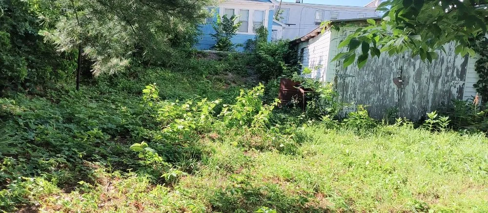 Local garden landscaping in Lebanon, ME by Lovejoy's Lawn Care