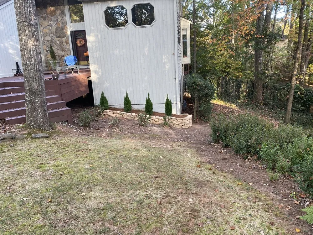 Affordable residential landscaping experts serving Woodstock, GA - Lovelace Lawn Care and Landscaping