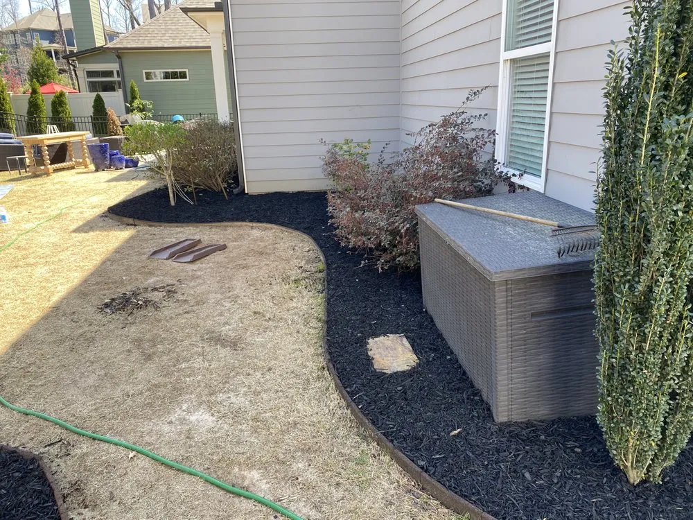 Custom yard cleanup service in Woodstock, GA - Lovelace Lawn Care and Landscaping