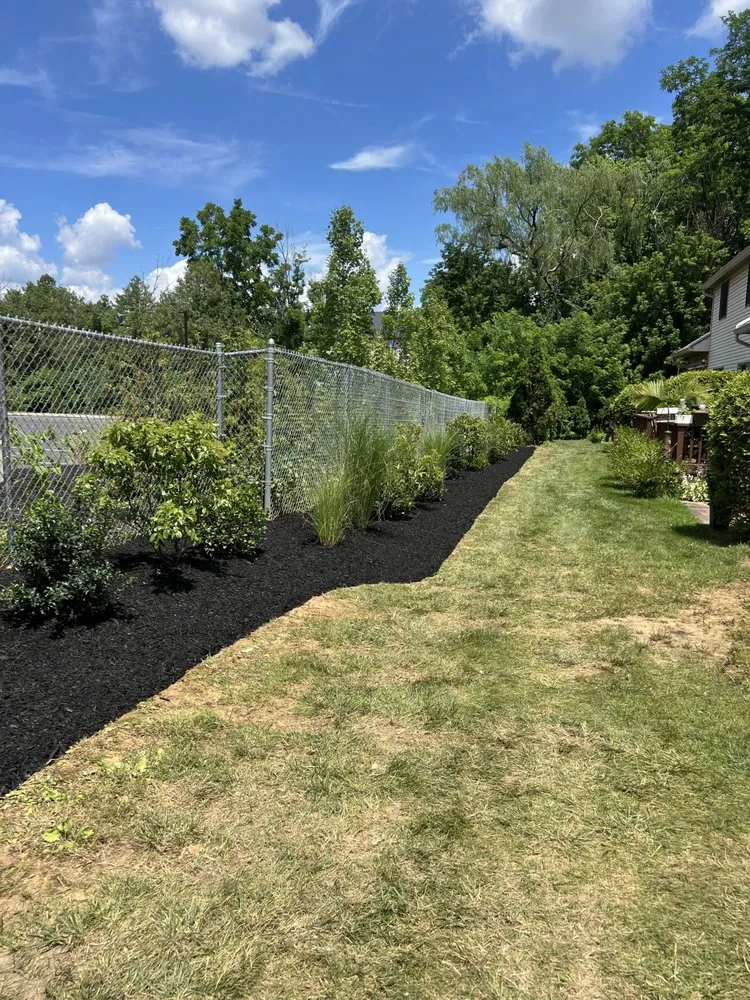 Local lawn mowing service experts serving Bethlehem, PA - Lovells Lawn & Landscaping