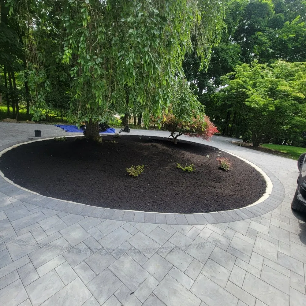 Expert lawn care service in Nanuet, NY - Lovelly Nature Landscaping And Construction