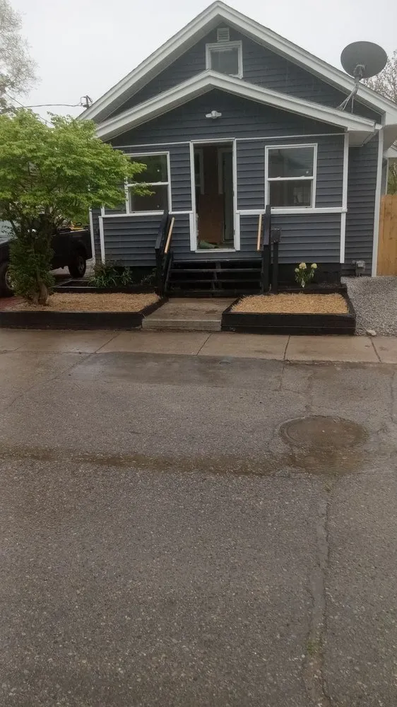 Affordable landscape design in Auburn Hills, MI by Lovely Landscape