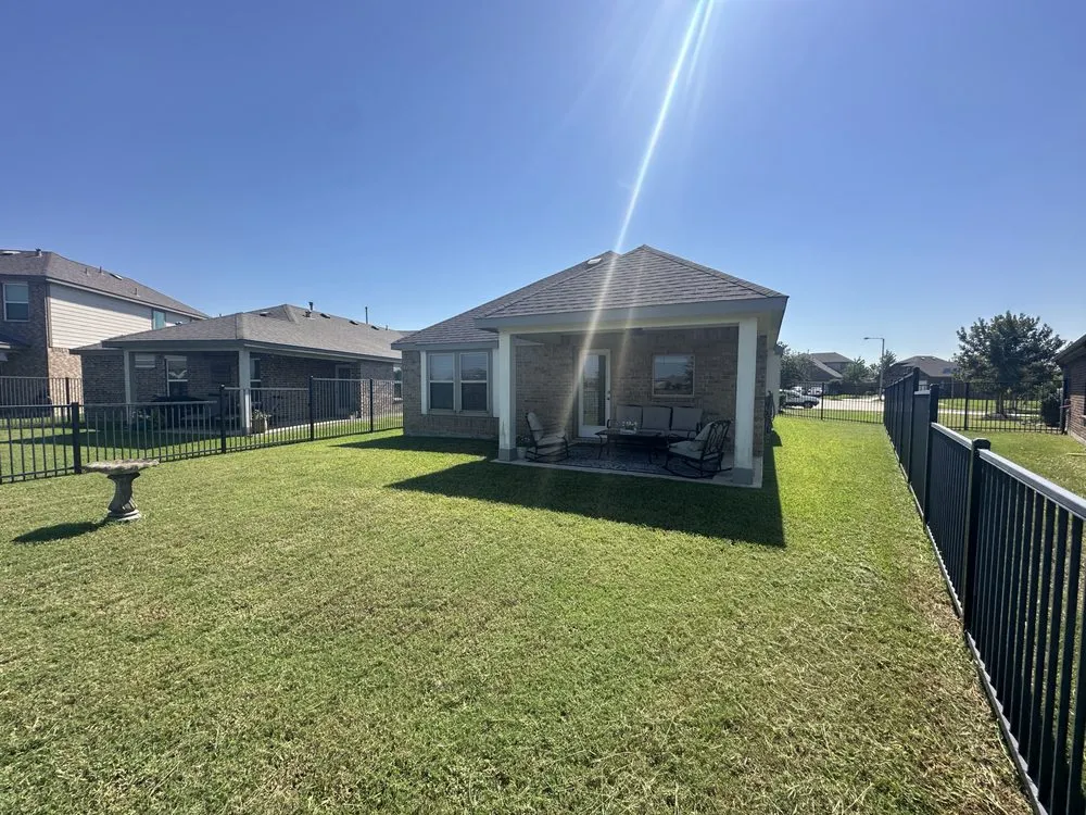 Trusted garden landscaping in Houston, TX by Lovely Lawnz