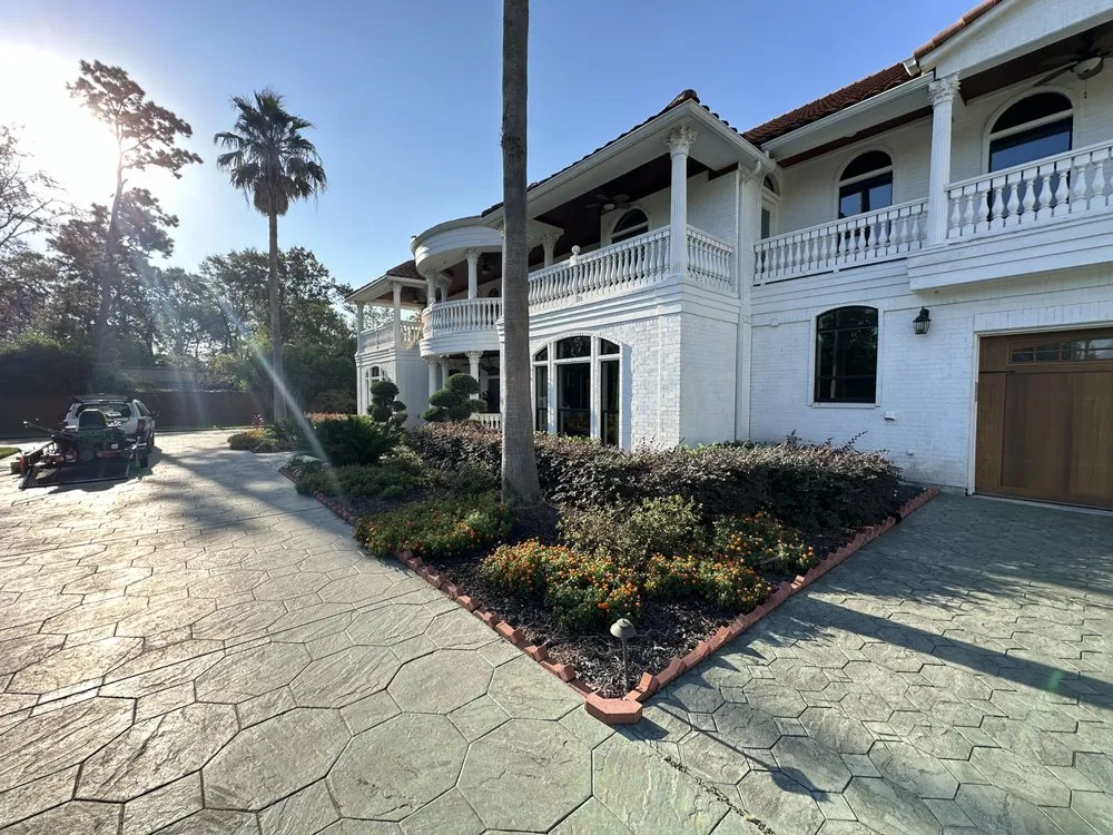 Reliable yard cleanup service in Houston, TX - Lovely Lawnz