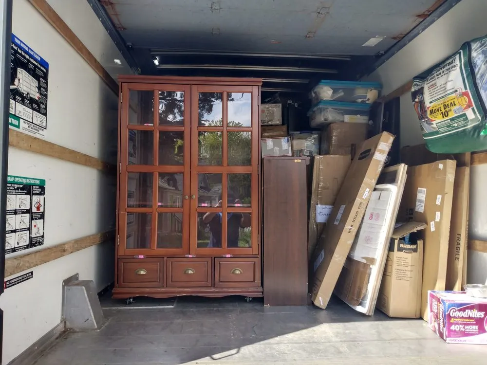 Custom yard cleanup service experts serving Lexington, KY - Lovelyxpress