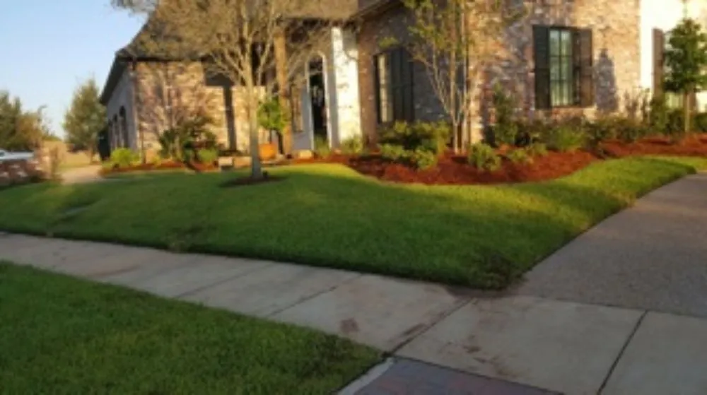Custom garden landscaping for outdoor upgrades in Shreveport, LA by Love's Custom Lawn Care