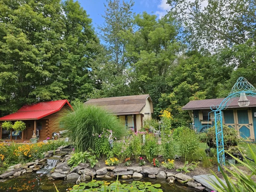 Professional lawn mowing service experts serving Rootstown, OH - Loves Landscaping