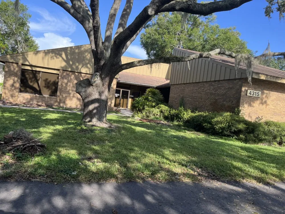 Top-rated outdoor landscaping for residential properties in Tampa, FL by Loves Lawn Care