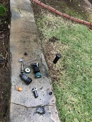 Loves Lawns Mulch & More Logo