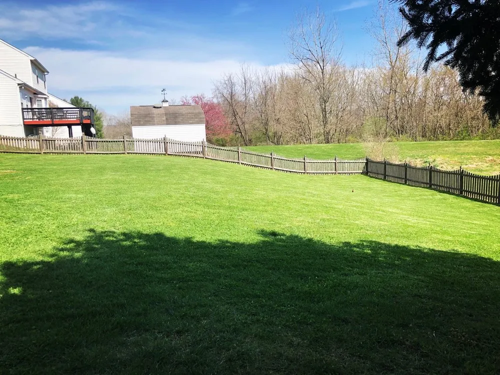 Top-rated lawn mowing service experts serving Charles Town, WV - Lovin Lawn Care