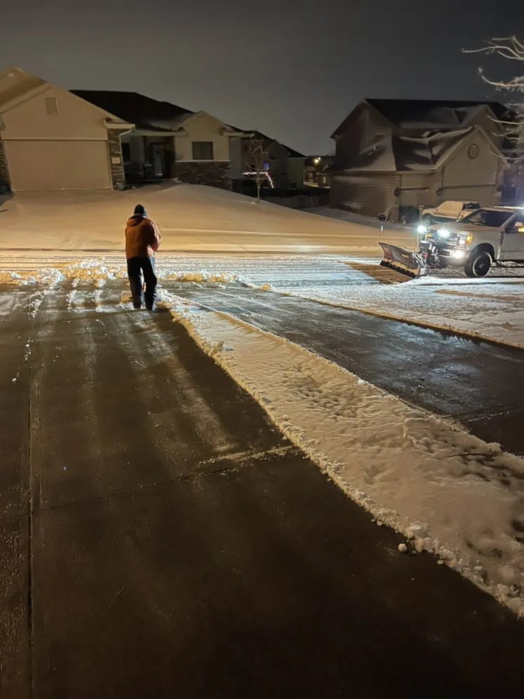 Reliable yard cleanup service experts serving Valley, NE - Lovings Mow and Snow