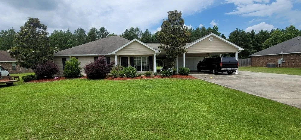 Trusted residential landscaping experts serving Hammond, LA - Low Cuts