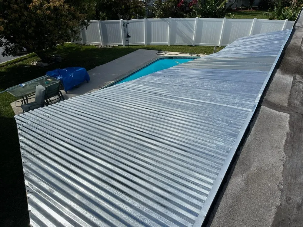 Affordable yard cleanup service for homes across Royal Palm Beach, FL - Low Mowz