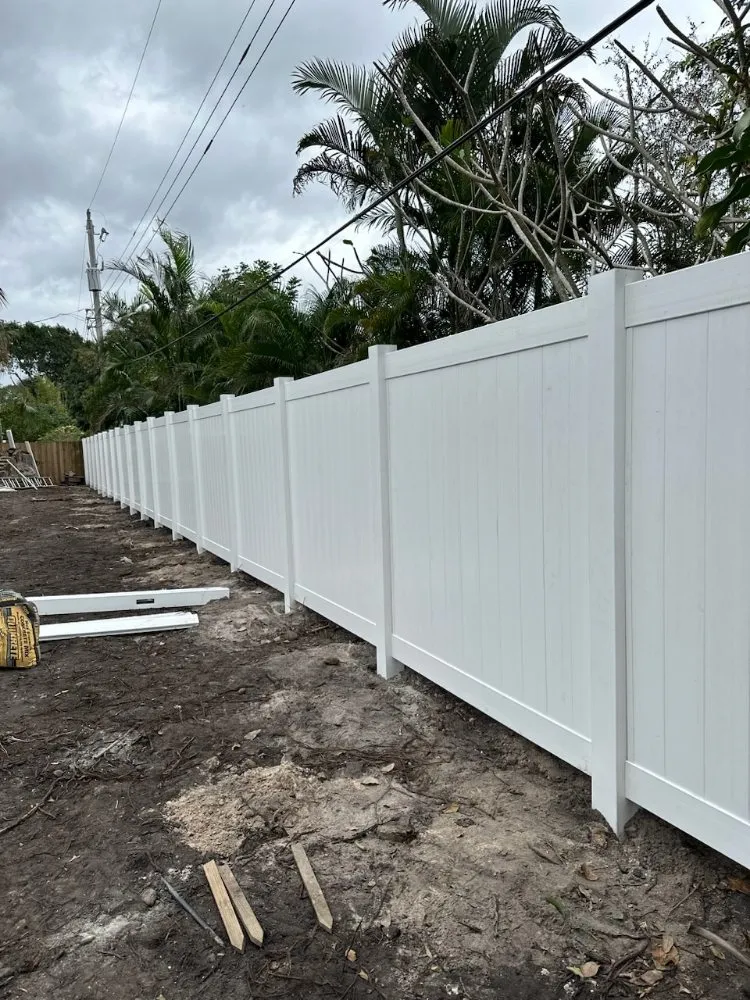 Reliable lawn mowing service experts serving Royal Palm Beach, FL - Low Mowz