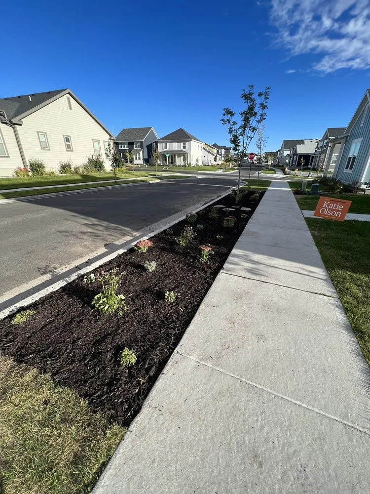 Trusted yard maintenance in Midvale, UT - Low Price Landscaping & Sprinklers