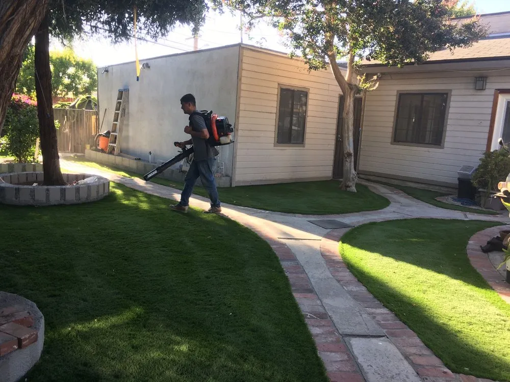 Custom yard cleanup service near you across Covina, CA - Low Rates Professional Contractor