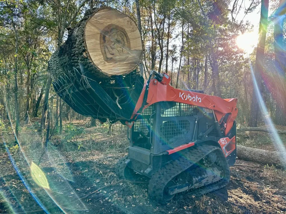 Custom landscaping services with custom design in Beaufort, SC by Lowcountry Land Improvements