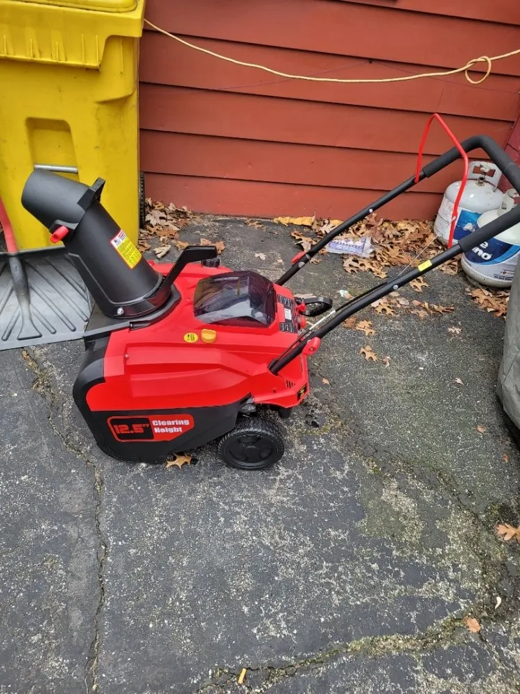 Professional landscaping services experts serving Michigan City, IN - Lowdown Lawncare