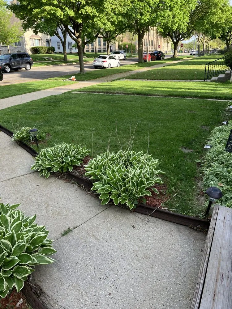 Custom residential landscaping in Milwaukee, WI - Lowe Cutz Lawn Services