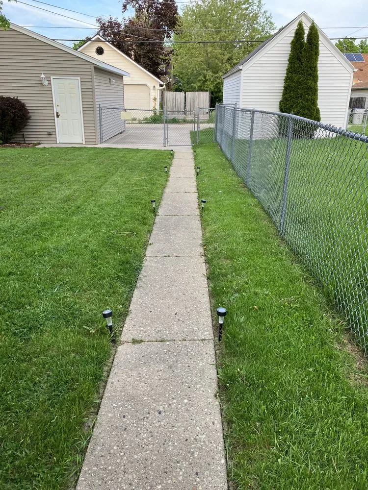 Trusted garden landscaping for year-round maintenance in Milwaukee, WI by Lowe Cutz Lawn Services